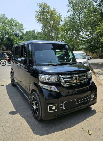 honda-n-box-custom-2015-big-0