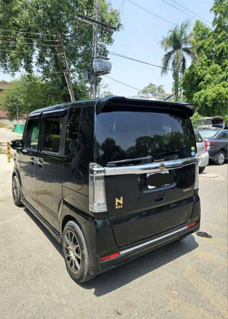honda-n-box-custom-2015-big-6