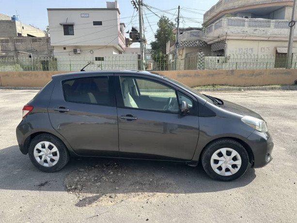 toyota-vitz-1114-big-2