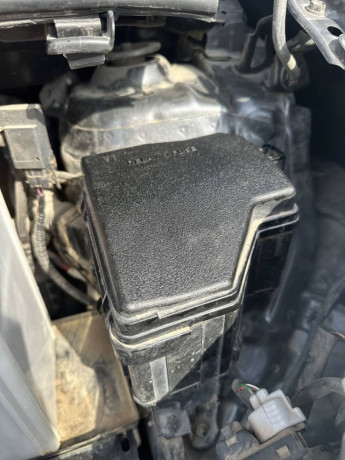 toyota-vitz-1114-big-8