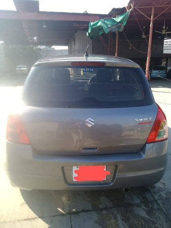 suzuki-swift-2012-13-dlx-big-1