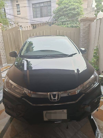 honda-city-12-cvt-big-0