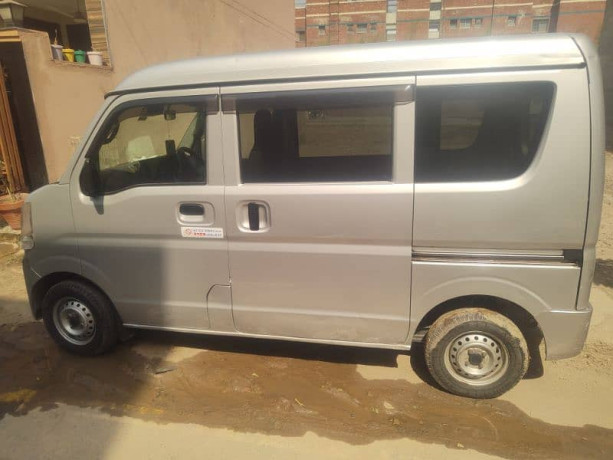 nissan-clipper-2015-big-9
