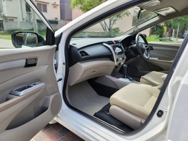 honda-city-ivtec-prosmatec-13-2018-big-9