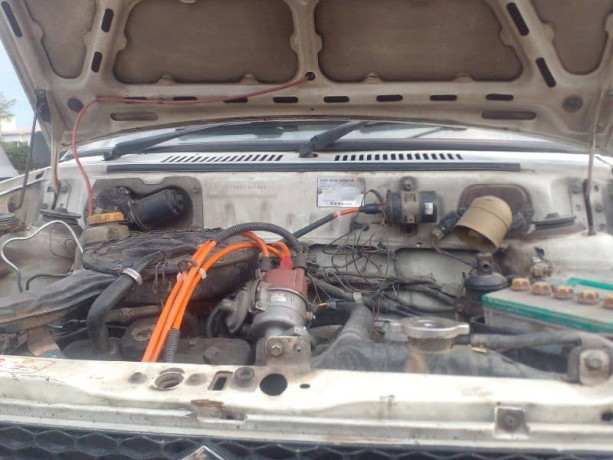 suzuki-mehran-vxr-2008-big-4