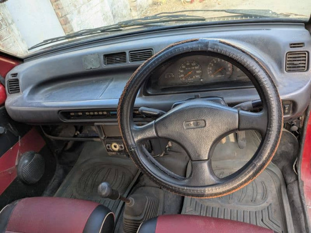 daihatsu-cuore-1993-red-inside-genuine-outside-paint-lahore-number-big-4