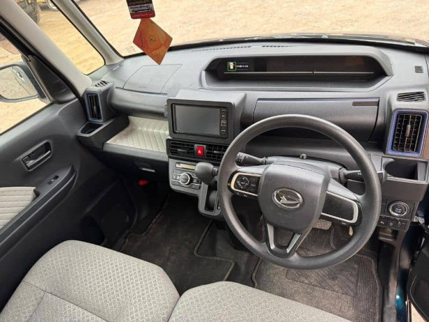 daihatsu-tanto-2021-big-6