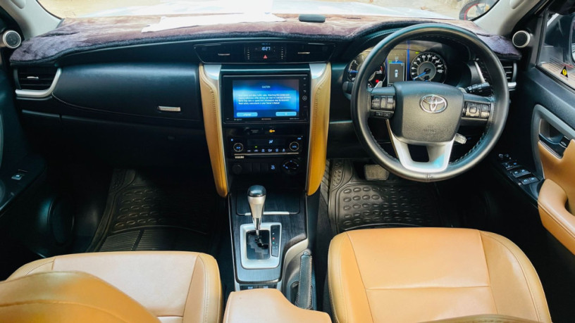 toyota-fortuner-28-sigma-dies-big-8