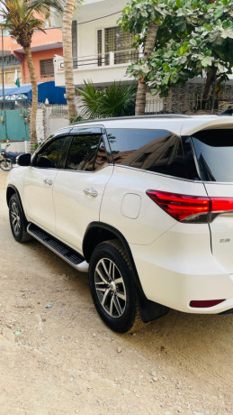 toyota-fortuner-28-sigma-dies-big-2