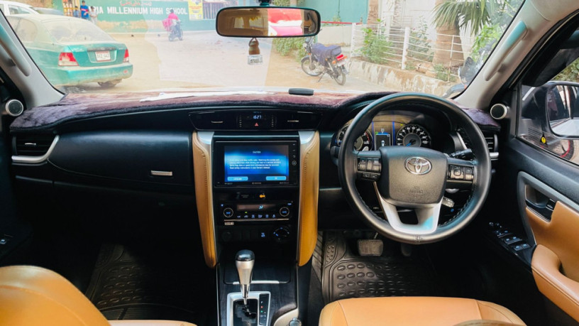 toyota-fortuner-28-sigma-dies-big-5