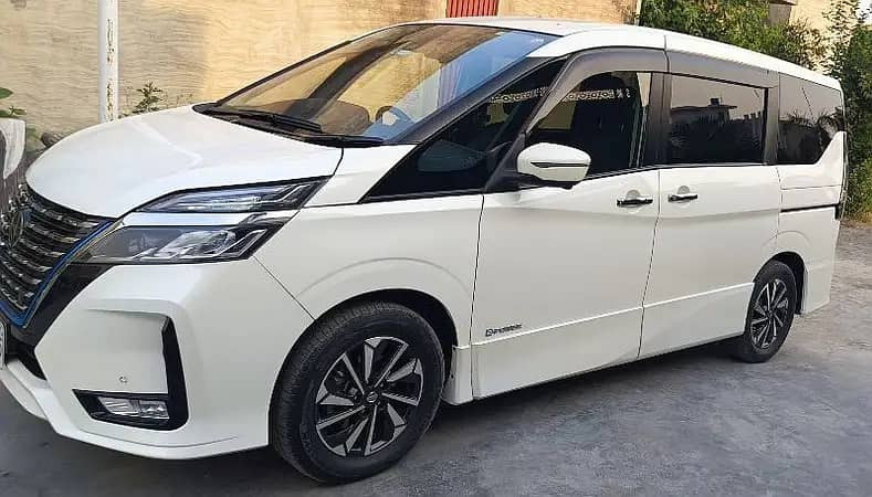 nissan-serena-e-power-highway-star-20212024-big-1