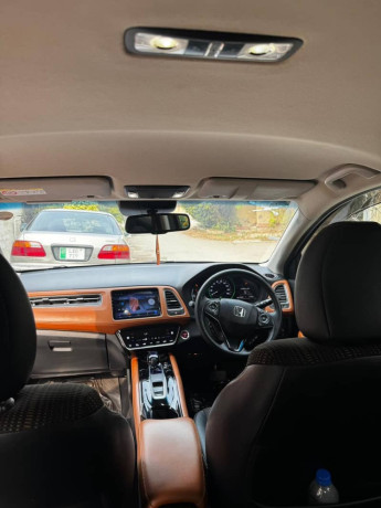 honda-vezel-hybrid-z-2016-honda-sensing-like-brand-new-condition-big-9