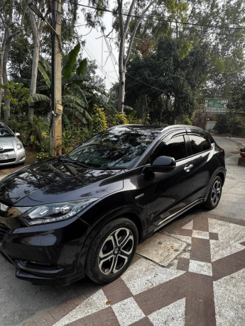 honda-vezel-hybrid-z-2016-honda-sensing-like-brand-new-condition-big-1