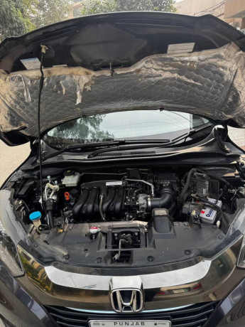 honda-vezel-hybrid-z-2016-honda-sensing-like-brand-new-condition-big-11