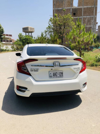 honda-civic-2018-model-big-2