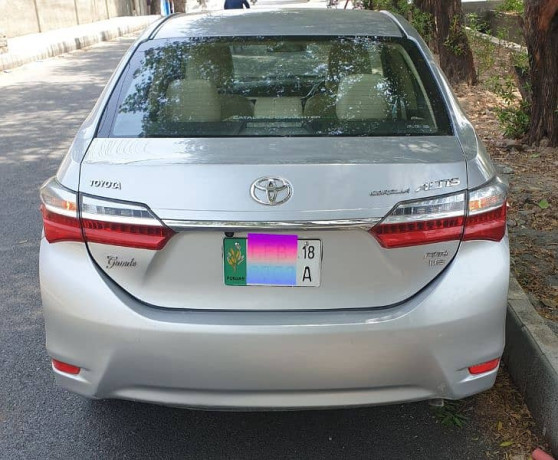 toyota-altis-grande-model-2018-automatic-full-option-big-3