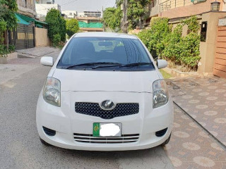 toyota-vitz-2007