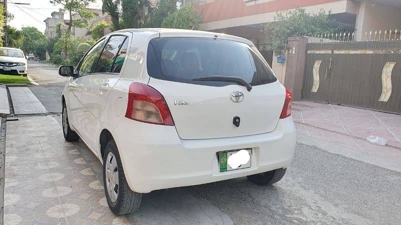 toyota-vitz-2007-big-9