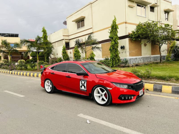 honda-civic-2017-big-8