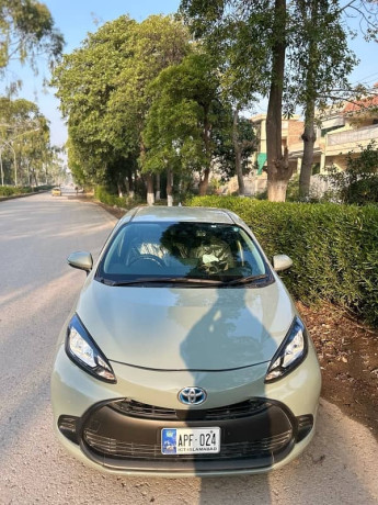toyota-aqua-2021-big-2