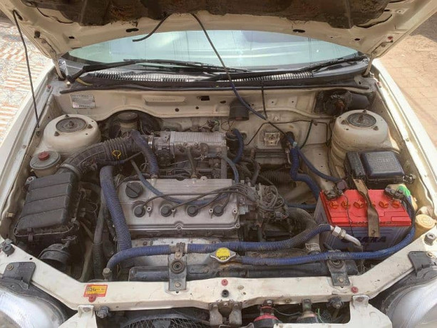 suzuki-baleno-2005-big-12