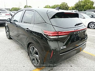 nissan-note-aura-big-1