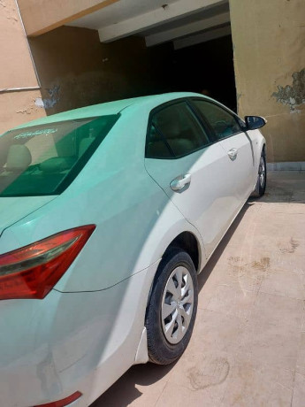 toyota-corolla-xli-2017-big-3