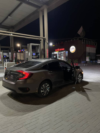 honda-civic-2017-ug-oriel-big-6
