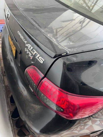 toyota-sr-altis-2010-big-1