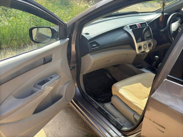 honda-city-2015-big-11