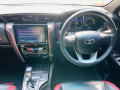 toyota-fortuner-legender-2022-small-10