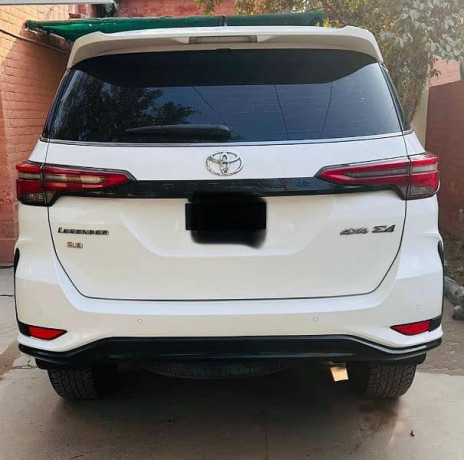 toyota-fortuner-legender-2022-big-7