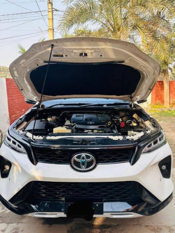 toyota-fortuner-legender-2022-big-3