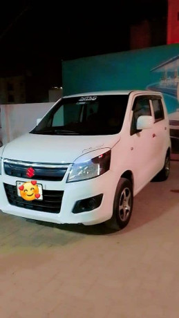 suzuki-wagon-r-2015-big-10