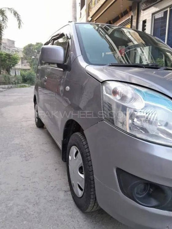 suzuki-wagon-r-2017-big-1