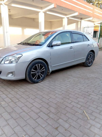 toyota-premio-f-2007-big-0