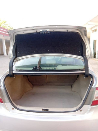 toyota-premio-f-2007-big-8