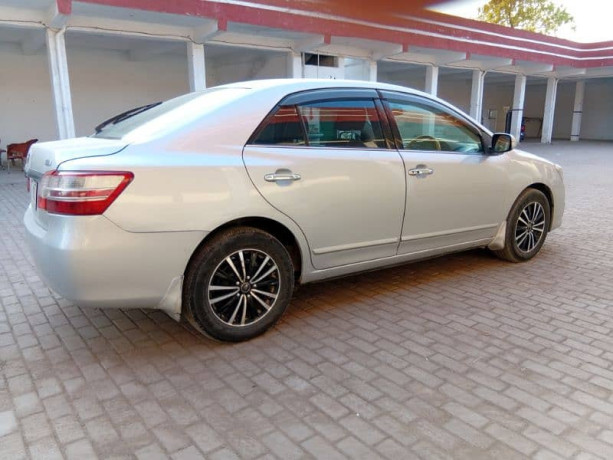 toyota-premio-f-2007-big-4