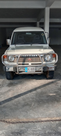pajero-1989-big-0