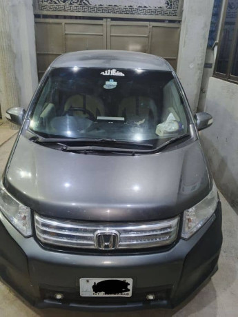 honda-freed-201703016371471-big-5