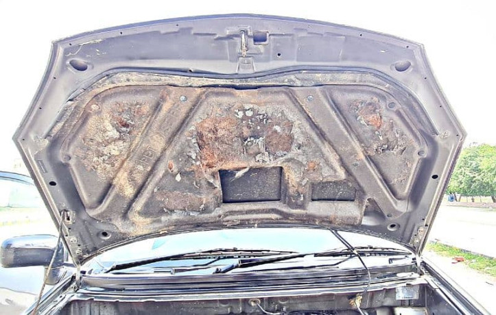 suzuki-liana-2010-big-4