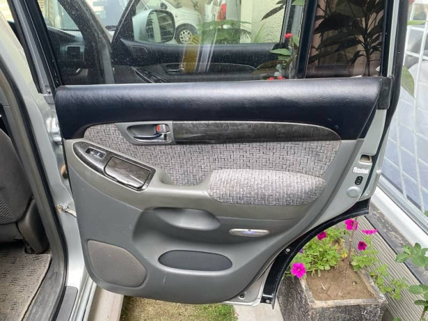 toyota-land-cruiser-parado-tz-big-9