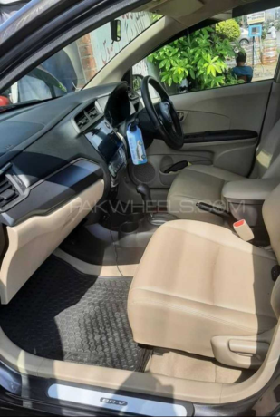 honda-br-v-i-vtec-s-big-8