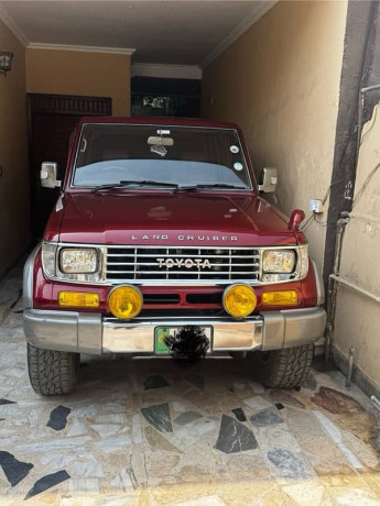 toyota-land-cruiser-prado-70-series-1991-big-0