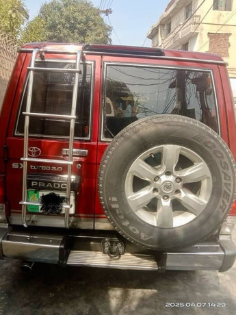 toyota-land-cruiser-prado-70-series-1991-big-1