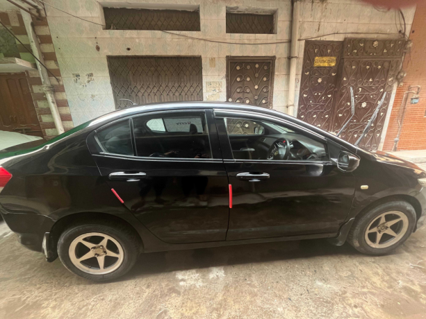 honda-city-12l-mt-big-3