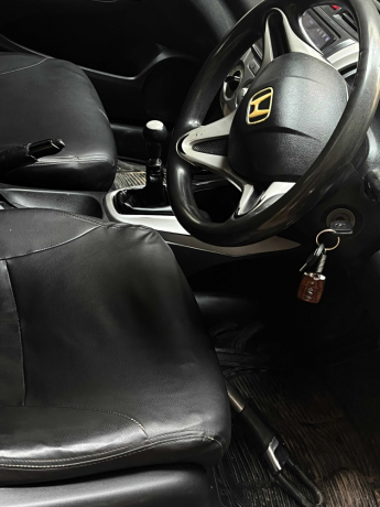 honda-city-12l-mt-big-6