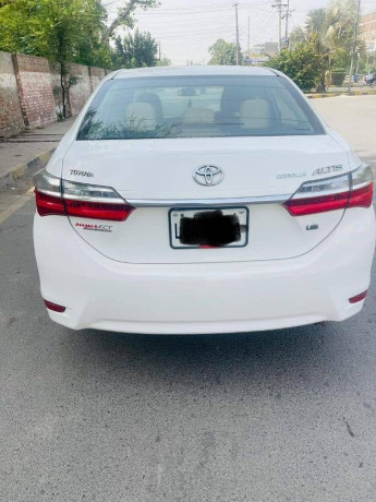 toyota-corolla-altis-2019-big-0