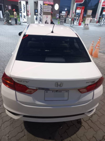 honda-city-cvt-standard-big-7
