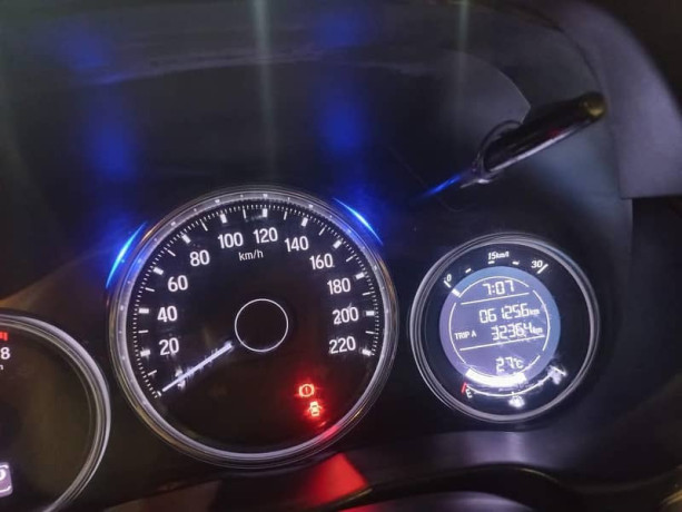 honda-city-cvt-standard-big-2